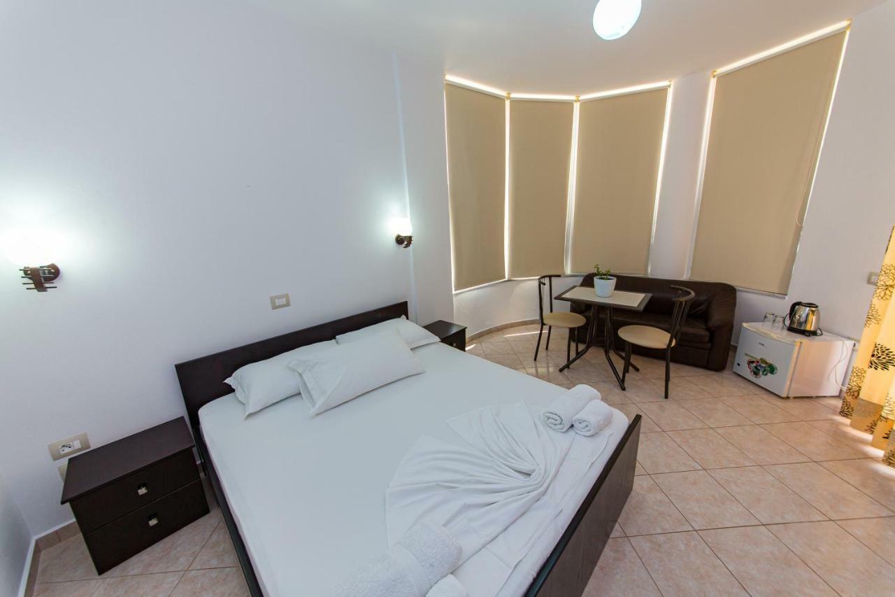 Hotel Mariksel Ksamil Ngoại thất bức ảnh
