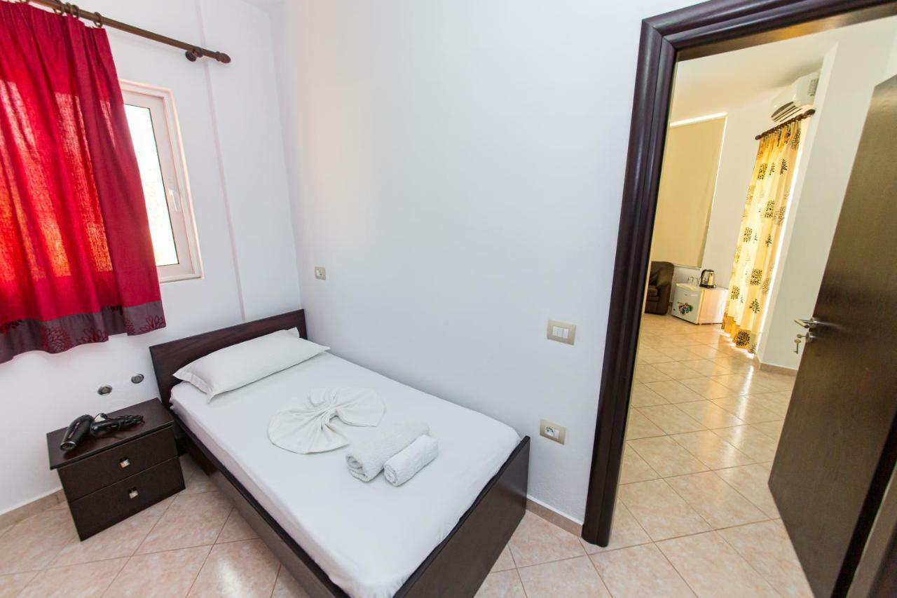 Hotel Mariksel Ksamil Ngoại thất bức ảnh