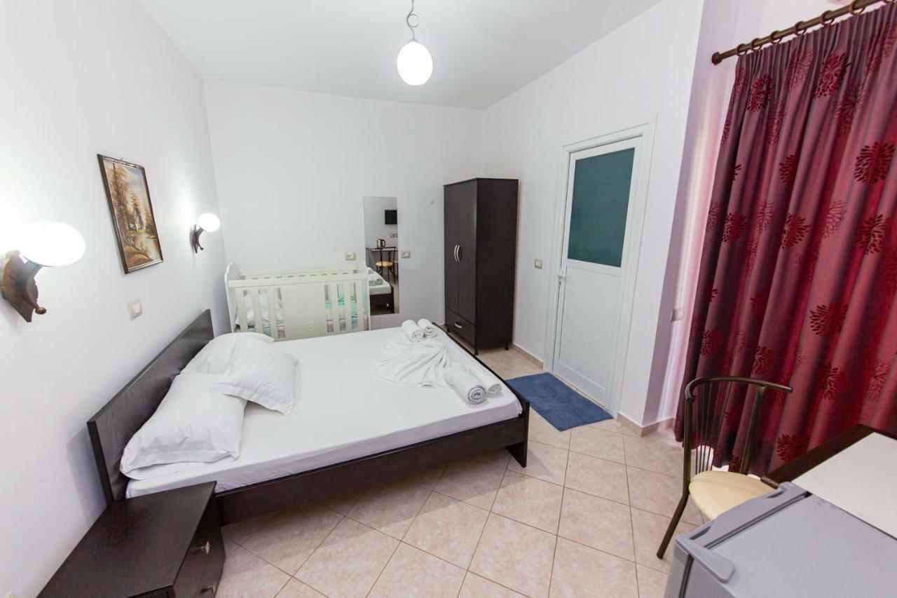 Hotel Mariksel Ksamil Ngoại thất bức ảnh